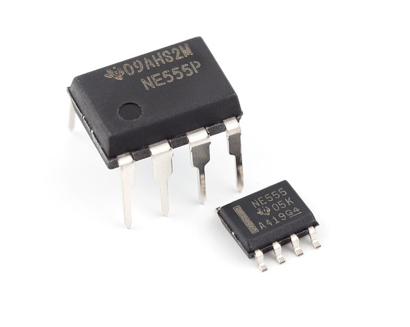 Temporizador NE555 (DIP 8)
